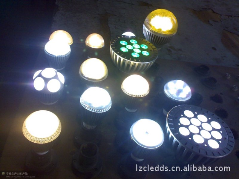 走进科技之光：LED光源批发市场的最新趋势